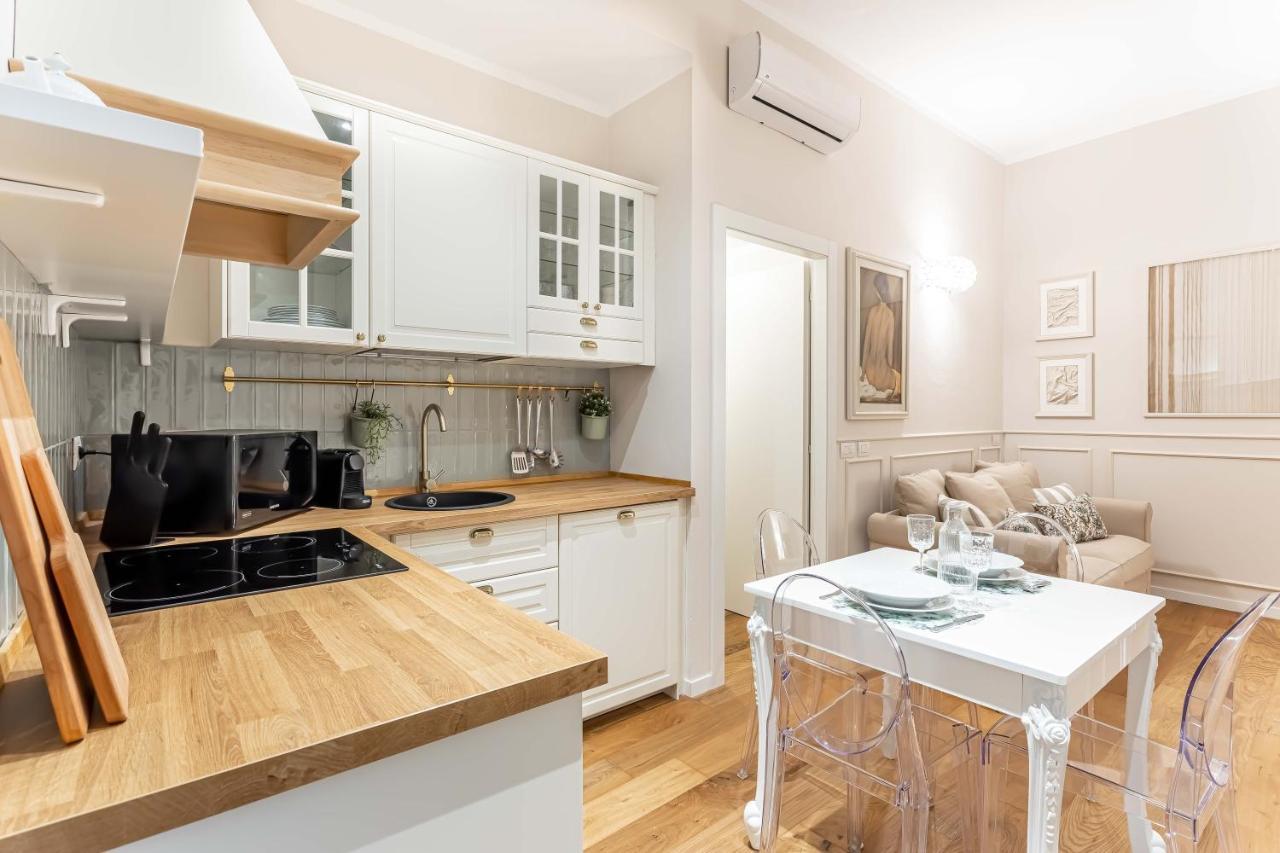 Casa Colonna Romantic Apartment Corso Di Porta Ticinese Milan Exterior photo