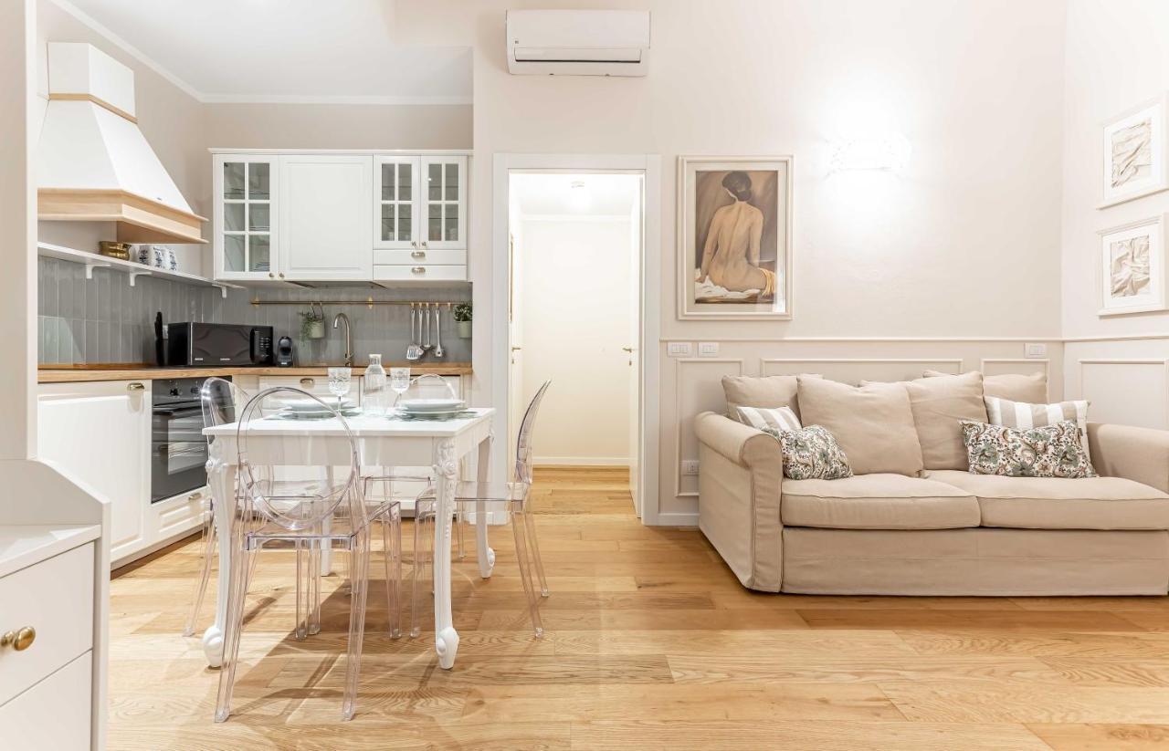 Casa Colonna Romantic Apartment Corso Di Porta Ticinese Milan Exterior photo