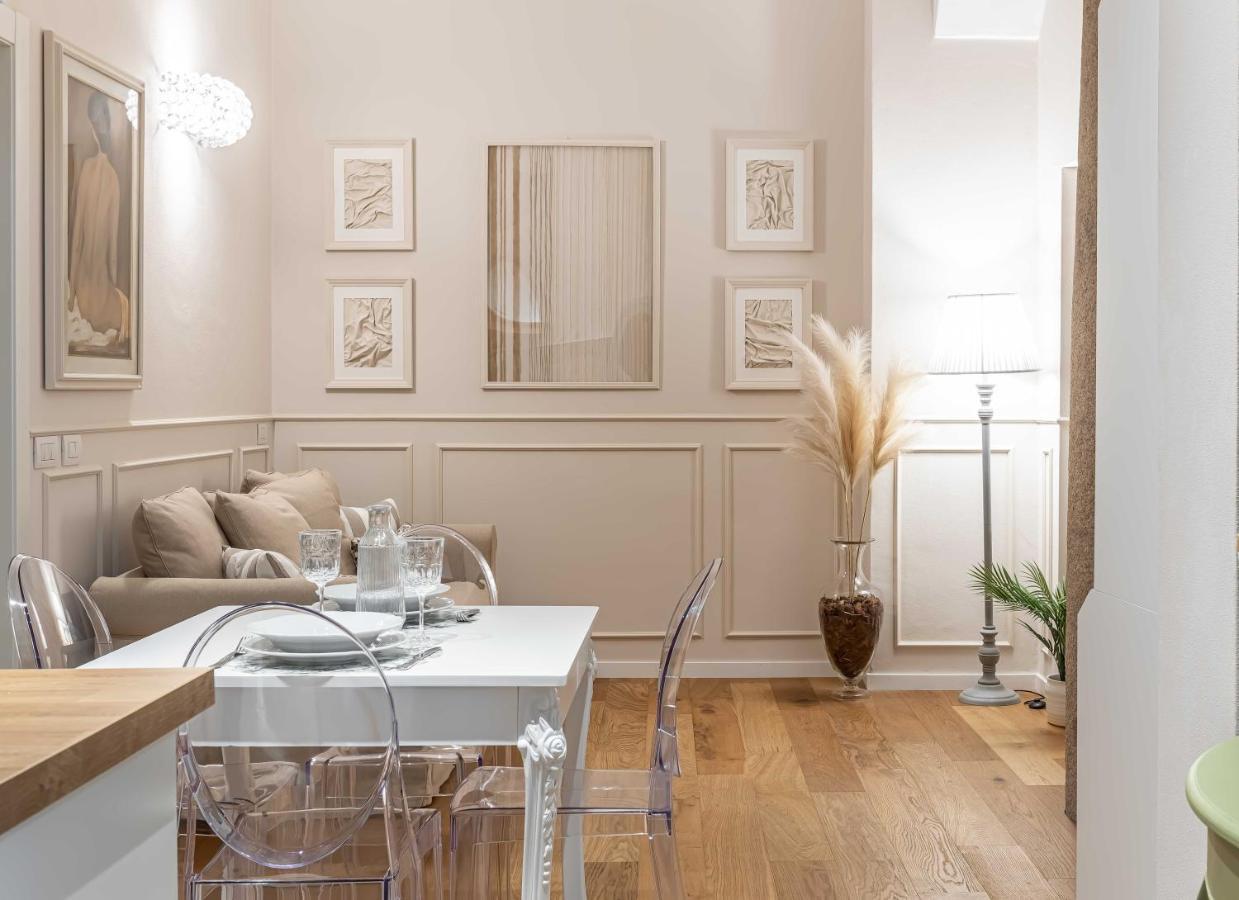 Casa Colonna Romantic Apartment Corso Di Porta Ticinese Milan Exterior photo